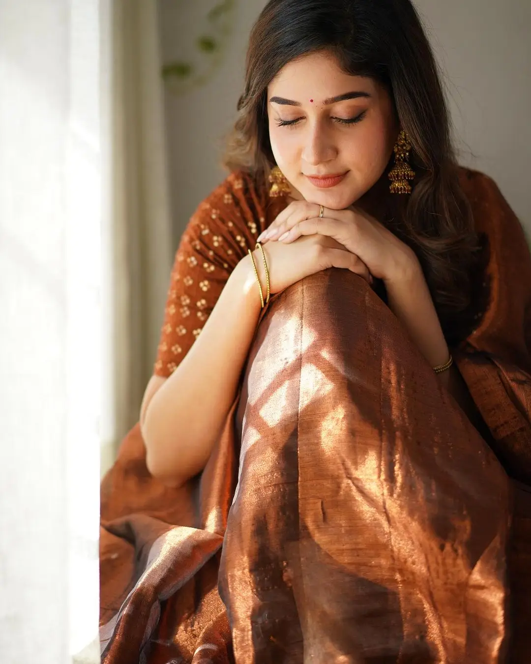 Indian Model Rabiya khatoon Stills In Orange Saree